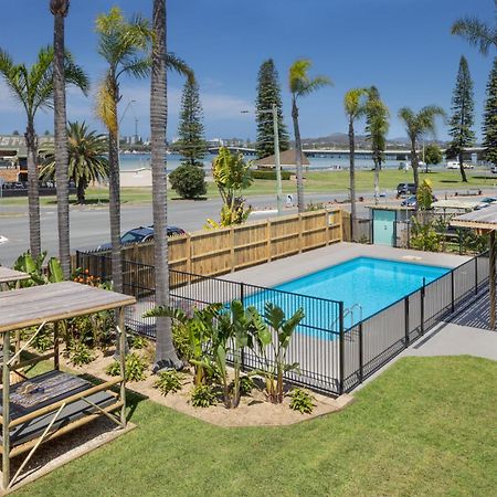 South Pacific Palms Motor Inn Tuncurry Esterno foto