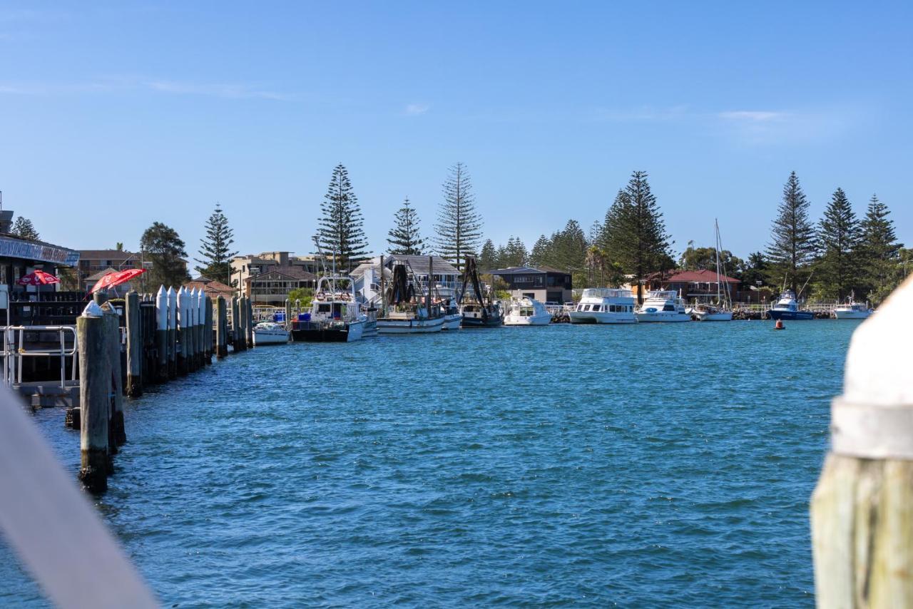 South Pacific Palms Motor Inn Tuncurry Esterno foto