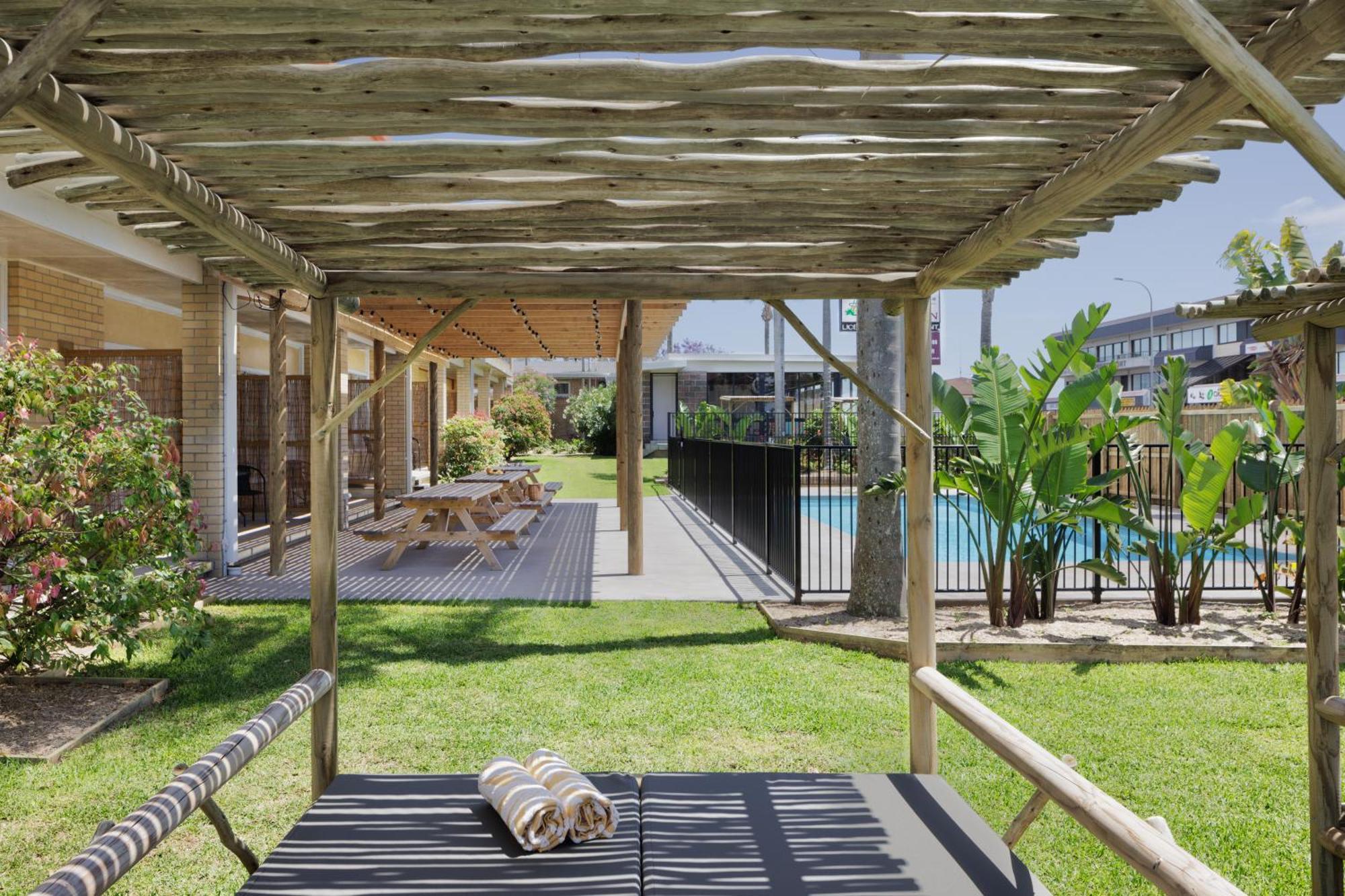 South Pacific Palms Motor Inn Tuncurry Esterno foto